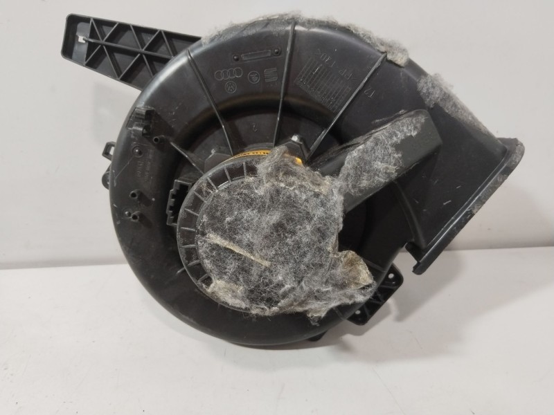 Recambio de motor calefaccion para seat toledo iv (kg3) 1.6 tdi referencia OEM IAM 6R1819015  