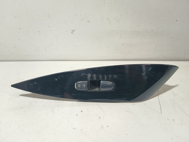 Recambio de mando elevalunas delantero derecho para nissan leaf (ze1) electric referencia OEM IAM 254111KA5A 809603NL0A 