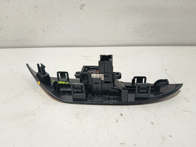 Recambio de mando elevalunas trasero derecho para nissan leaf (ze1) electric referencia OEM IAM 254111KL5A 829603NL0A 