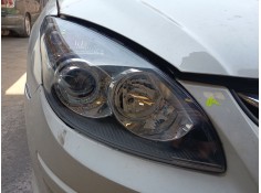 Recambio de faro derecho para hyundai i30 (fd) 1.6 crdi referencia OEM IAM 921022L020  