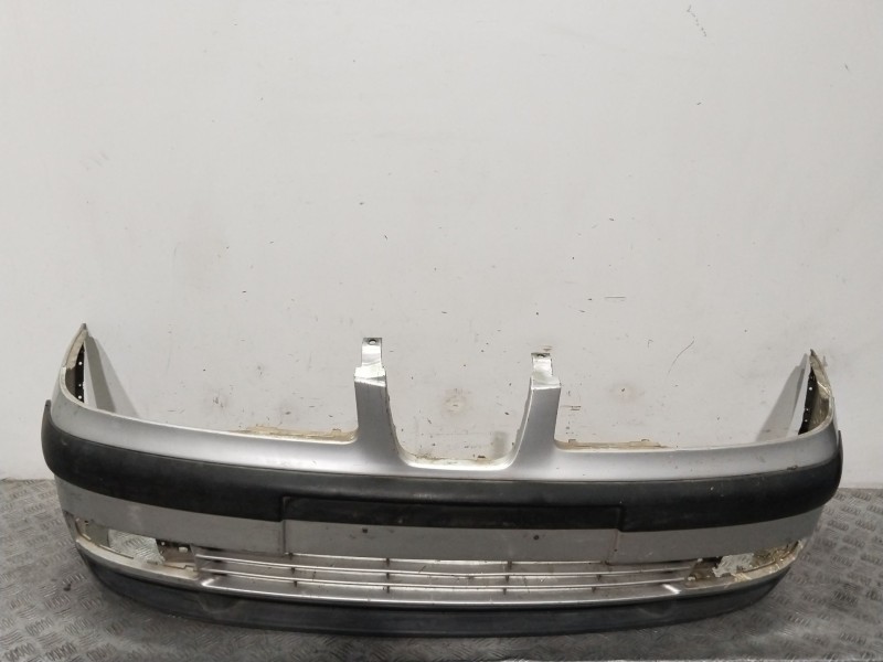 Recambio de paragolpes delantero para seat cordoba berlina (6k2) stella referencia OEM IAM 6K0807221MFKZ PLATA 