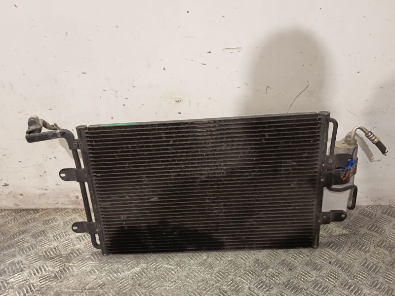 Recambio de condensador aire acondicionado para audi a3 (8l1) 1.6 referencia OEM IAM 1J0820411D  