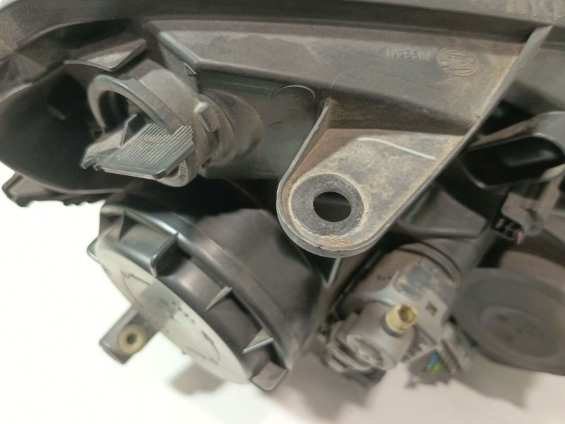 Recambio de faro izquierdo para nissan qashqai i (j10, nj10) 2.0 referencia OEM IAM 26060JD91A  