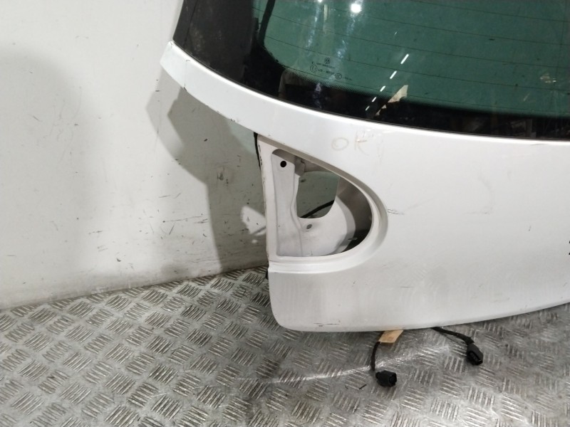 Recambio de porton trasero para volkswagen golf v (1k1) 1.6 fsi referencia OEM IAM 1K6827025H  