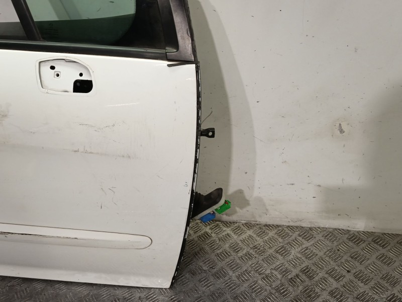Recambio de puerta delantera derecha para peugeot 308 premium referencia OEM IAM 9004CC  