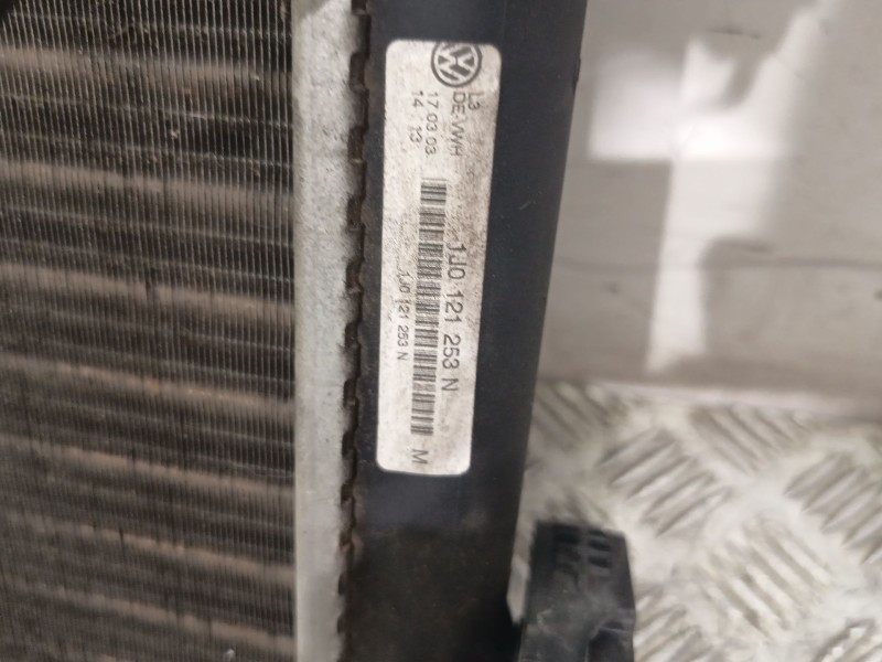 Recambio de radiador agua para volkswagen golf iv (1j1) 1.6 16v referencia OEM IAM 1J0121253N  