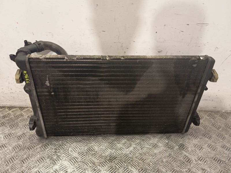 Recambio de radiador agua para volkswagen golf iv (1j1) 1.6 16v referencia OEM IAM 1J0121253N  