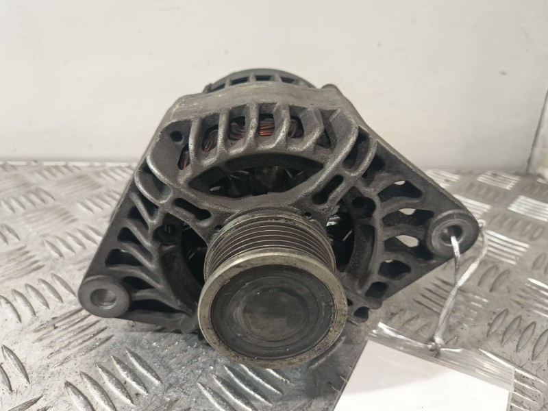Recambio de alternador para fiat bravo ii (198_) 1.9 d multijet (198axb1a) referencia OEM IAM 51727338  