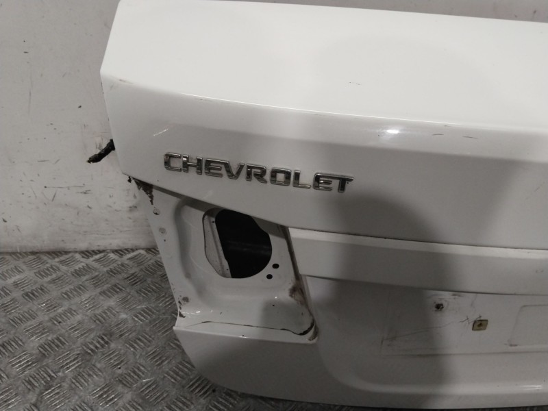 Recambio de porton trasero para chevrolet cruze (j300) 2.0 cdi referencia OEM IAM 95950847  