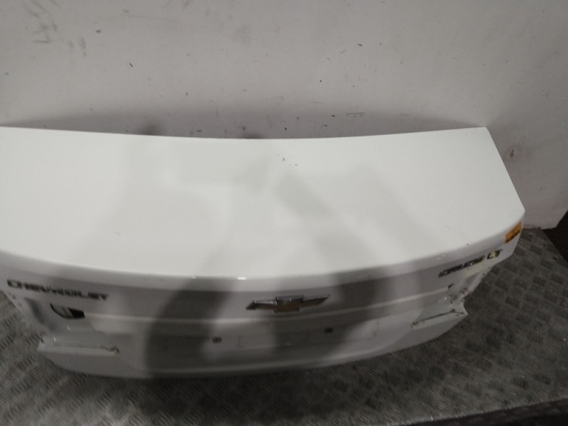 Recambio de porton trasero para chevrolet cruze (j300) 2.0 cdi referencia OEM IAM 95950847  