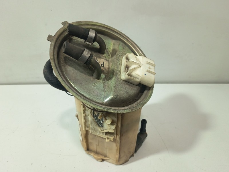 Recambio de bomba combustible para opel combo (corsa b) referencia OEM IAM 090469461  