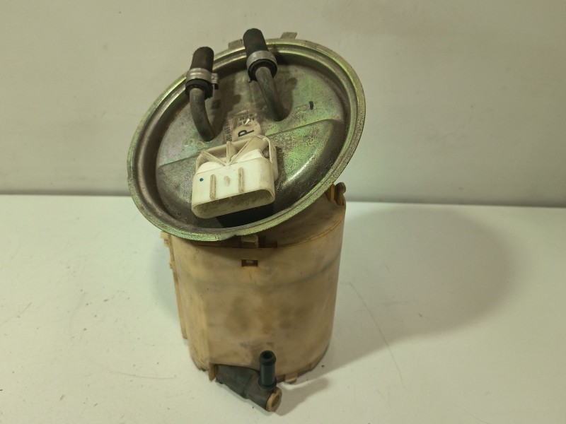 Recambio de bomba combustible para opel combo (corsa b) referencia OEM IAM 090469461  