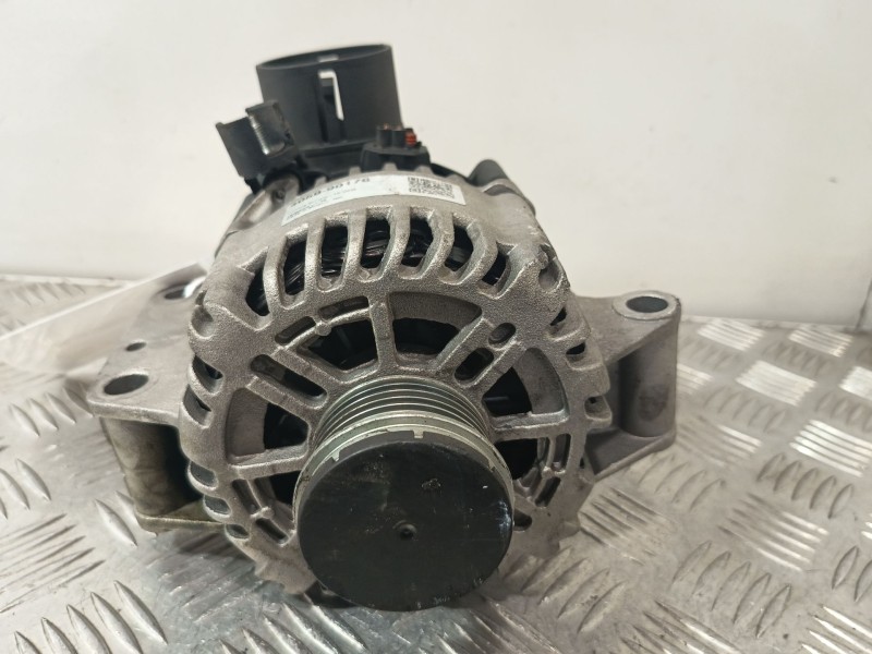 Recambio de alternador para ford mondeo iii sedán (b4y) 2.0 16v referencia OEM IAM 2015001005  