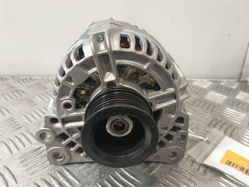 Recambio de alternador para volkswagen golf iv (1j1) 1.6 16v referencia OEM IAM 8EL011710311  