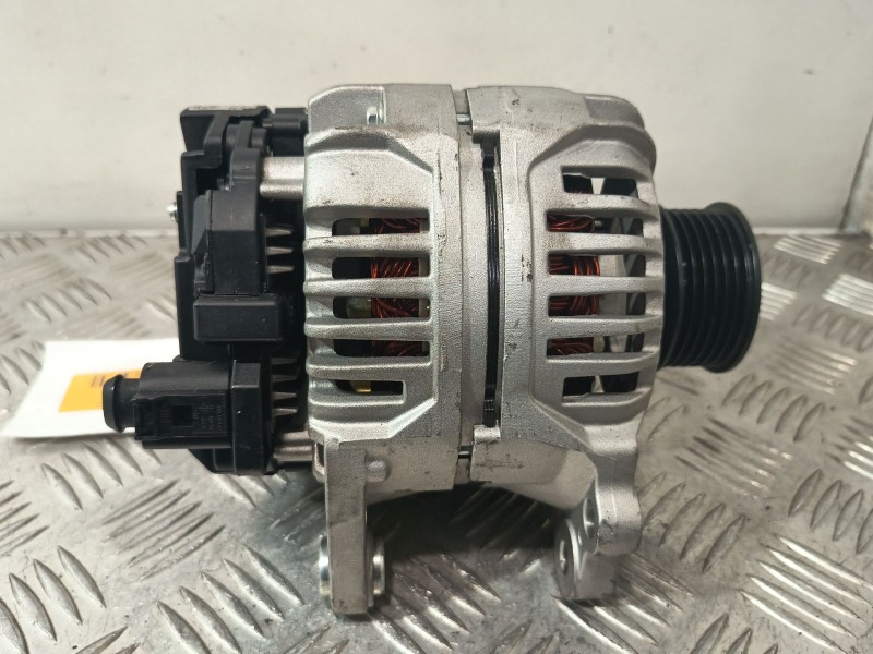 Recambio de alternador para volkswagen golf iv (1j1) 1.6 16v referencia OEM IAM 8EL011710311  