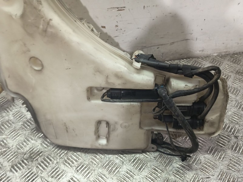 Recambio de deposito limpia para bmw 1 (e87) 116 i referencia OEM IAM 712423117 61667238666 