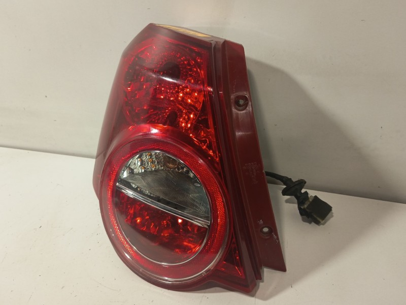 Recambio de piloto trasero izquierdo para chevrolet aveo / kalos hatchback (t250, t255) 1.4 referencia OEM IAM 95952066  