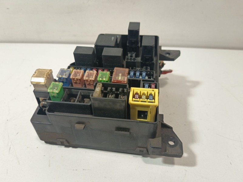 Recambio de caja reles / fusibles para volvo v40 station wagon (645) 1.8 referencia OEM IAM 30807014  