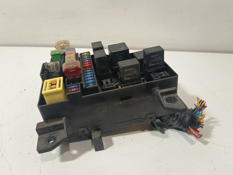 Recambio de caja reles / fusibles para volvo v40 station wagon (645) 1.8 referencia OEM IAM 30807014  