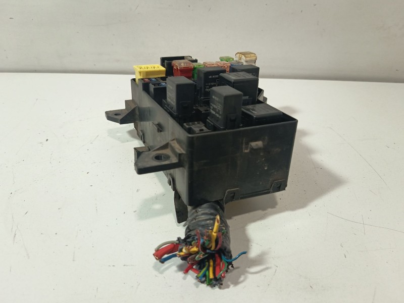 Recambio de caja reles / fusibles para volvo v40 station wagon (645) 1.8 referencia OEM IAM 30807014  