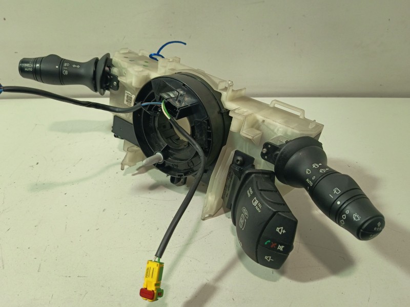 Recambio de mando multifuncion para peugeot 407 sw (6e_, 6d_) 2.0 hdi 135 referencia OEM IAM 255520014RA  