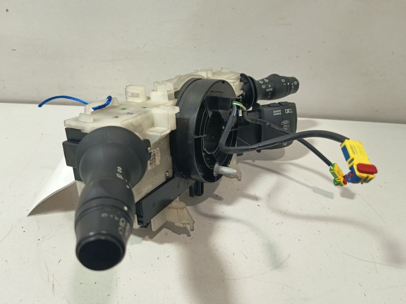 Recambio de mando multifuncion para peugeot 407 sw (6e_, 6d_) 2.0 hdi 135 referencia OEM IAM 255520014RA  