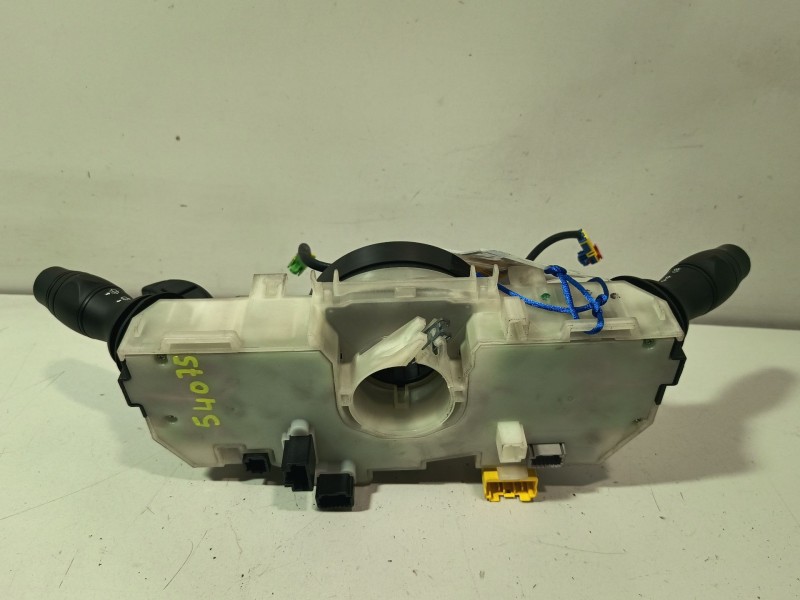 Recambio de mando multifuncion para peugeot 407 sw (6e_, 6d_) 2.0 hdi 135 referencia OEM IAM 255520014RA  