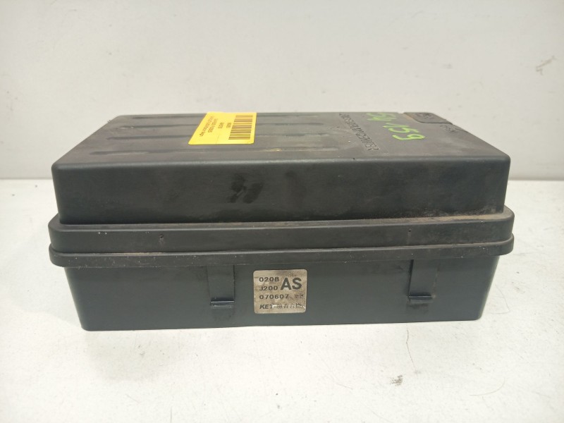 Recambio de caja reles / fusibles para chevrolet nubira station wagon 2.0 d referencia OEM IAM 96451738  