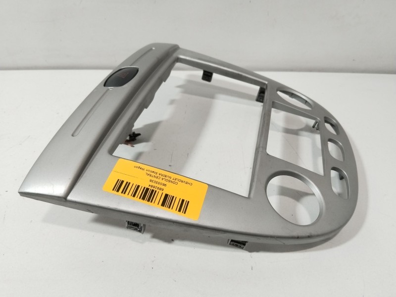 Recambio de consola central para chevrolet nubira station wagon 2.0 d referencia OEM IAM 96555036  