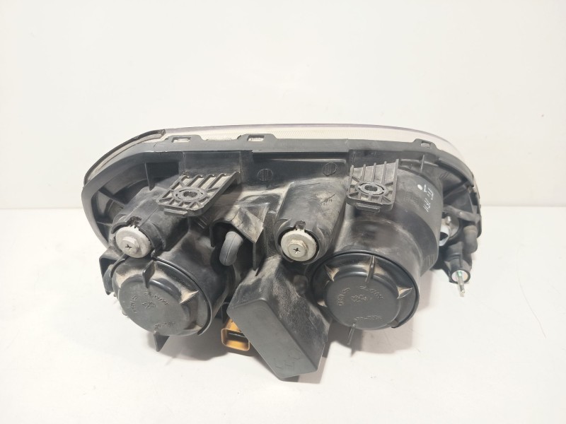 Recambio de faro izquierdo para chevrolet nubira station wagon 2.0 d referencia OEM IAM 96425285  
