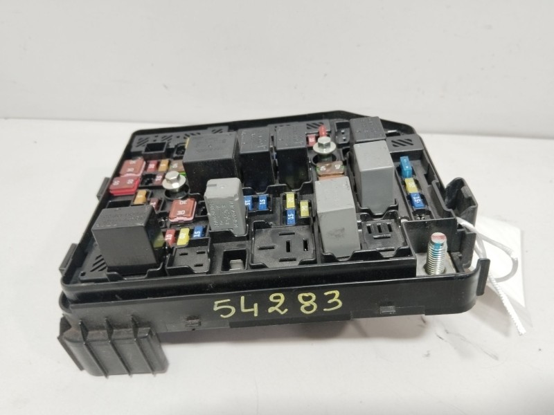 Recambio de caja reles / fusibles para opel karl (c16) 1.0 referencia OEM IAM 5014000  