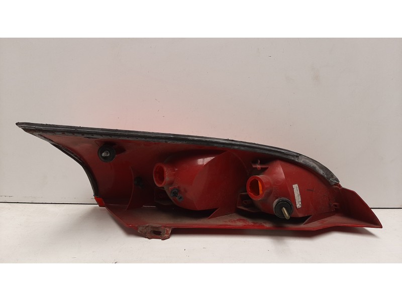 Recambio de piloto trasero izquierdo para ford focus turnier (cak) ghia referencia OEM IAM   