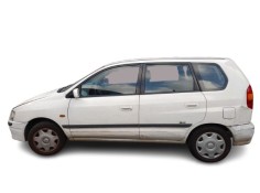 mitsubishi space star monospace (dg_a) del año 2000
