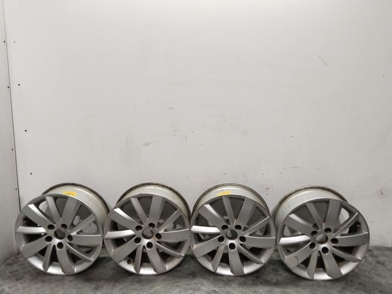 Recambio de juego llantas para seat leon (5f1) 1.5 tgi referencia OEM IAM 5F0601025 6.5X16H2ET46 