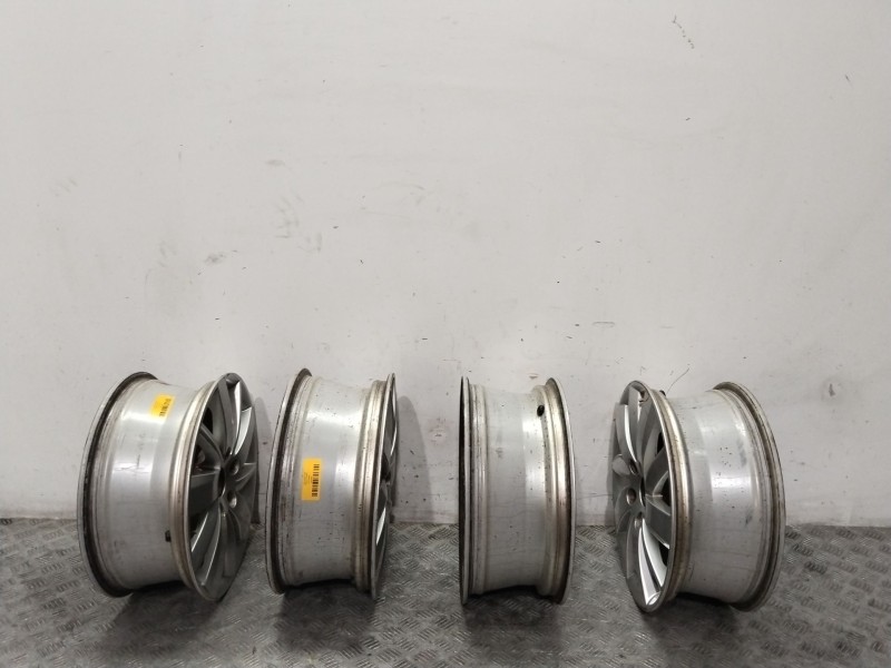 Recambio de juego llantas para seat leon (5f1) 1.5 tgi referencia OEM IAM 5F0601025 6.5X16H2ET46 