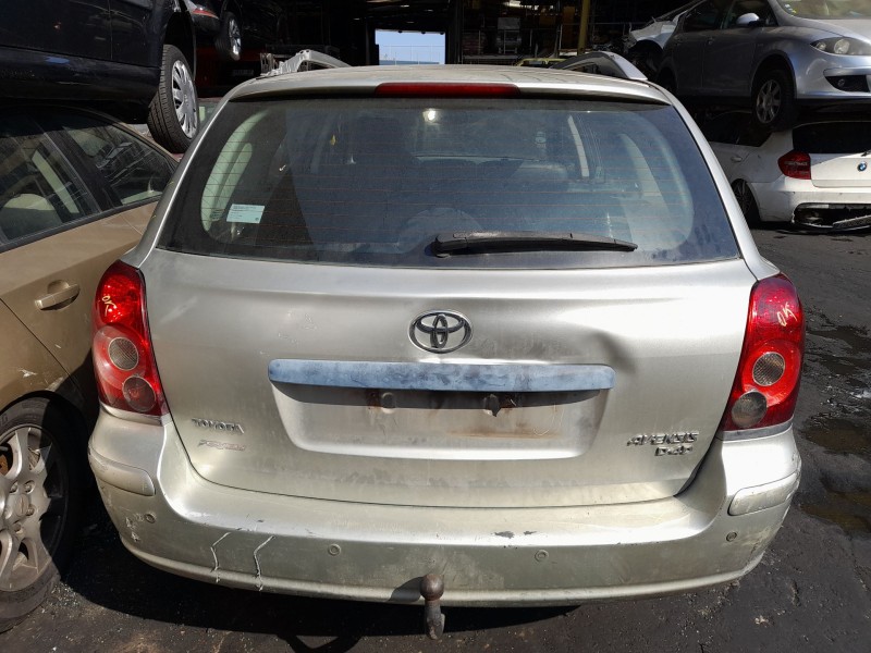 toyota avensis (_t25_) del año 2007