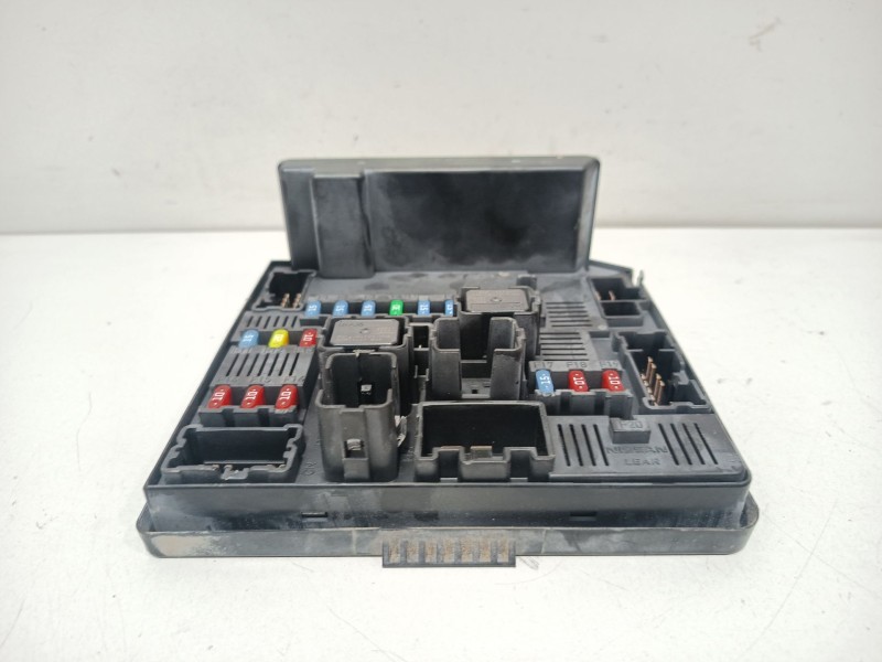 Recambio de caja reles / fusibles para nissan qashqai i (j10, nj10) 1.5 dci referencia OEM IAM 24383BB50A  