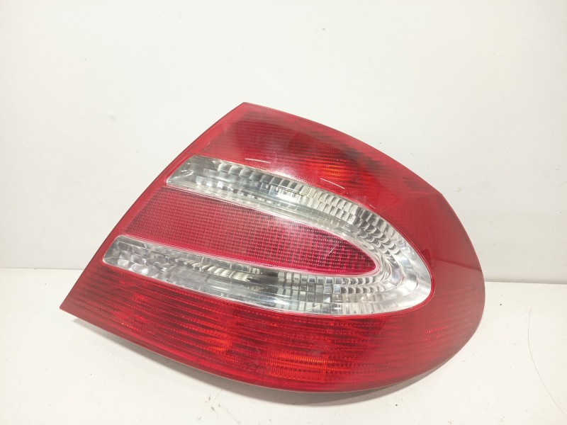 Recambio de piloto trasero derecho para mercedes-benz clk (c209) clk 320 (209.365) referencia OEM IAM A2098200264  