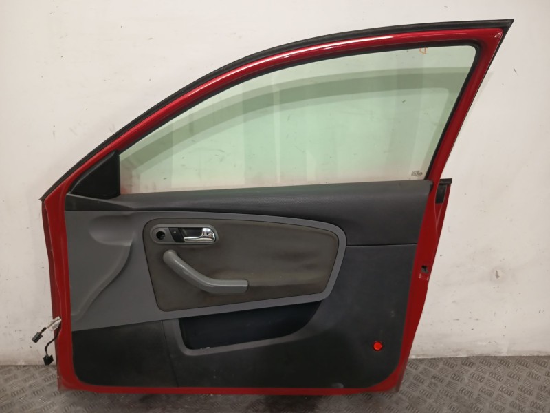 Recambio de puerta delantera derecha para seat ibiza iii (6l1) 1.9 tdi referencia OEM IAM 6L3831056R  