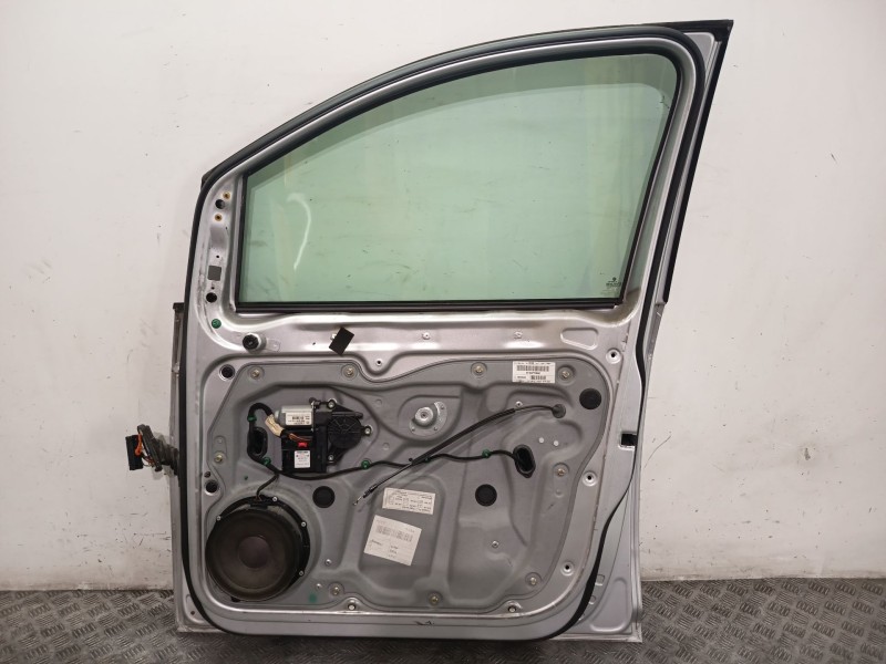 Recambio de puerta delantera derecha para volkswagen touran (1t1, 1t2) 2.0 tdi referencia OEM IAM 1T0831056AB  