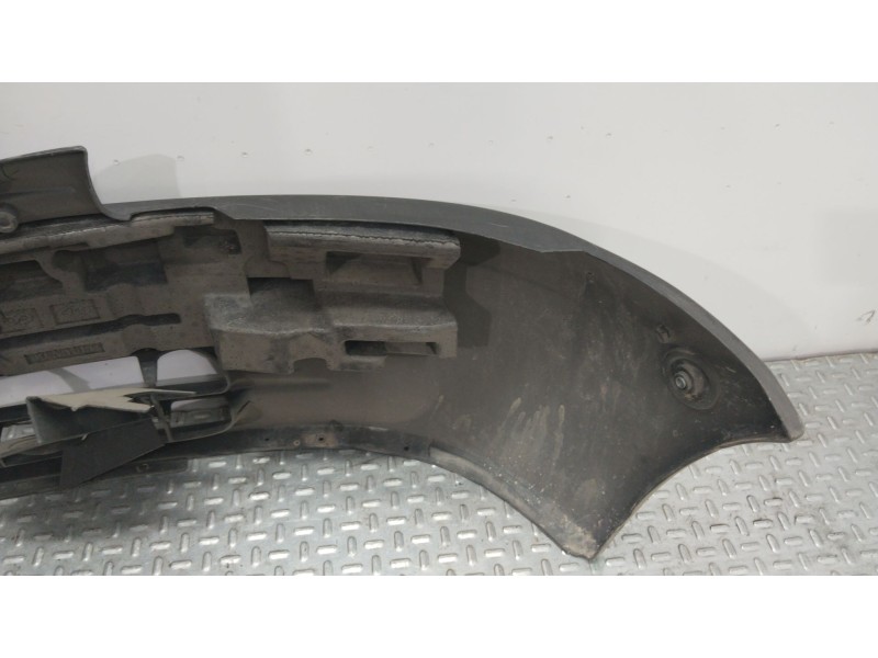 Recambio de paragolpes delantero para renault kangoo (f/kc0) authentique referencia OEM IAM 7701694499 NEGRO 