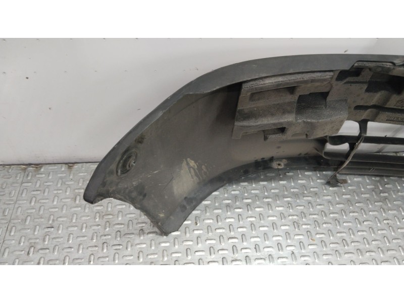 Recambio de paragolpes delantero para renault kangoo (f/kc0) authentique referencia OEM IAM 7701694499 NEGRO 