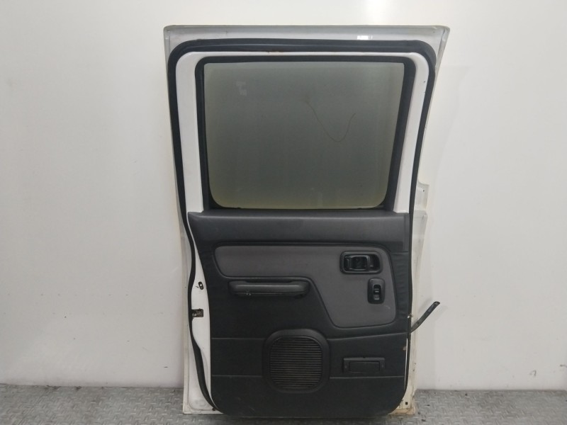 Recambio de puerta trasera izquierda para nissan np300 pickup (d22) 2.5 dci 4x4 referencia OEM IAM H2101VJ3MM  