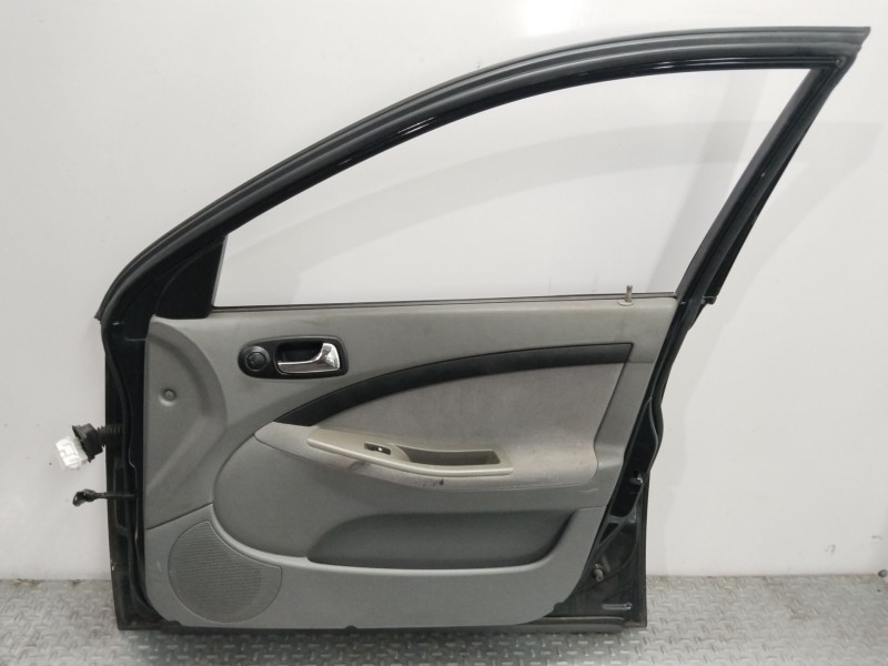 Recambio de puerta delantera derecha para chevrolet nubira station wagon 2.0 d referencia OEM IAM 96547852  
