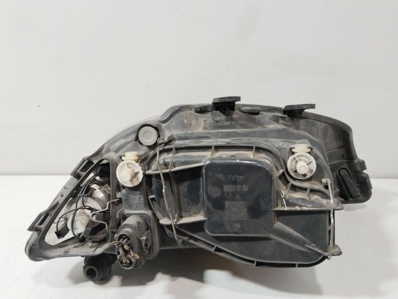 Recambio de faro izquierdo para seat ibiza iii (6l1) 1.4 16v referencia OEM IAM 6L1941751B  