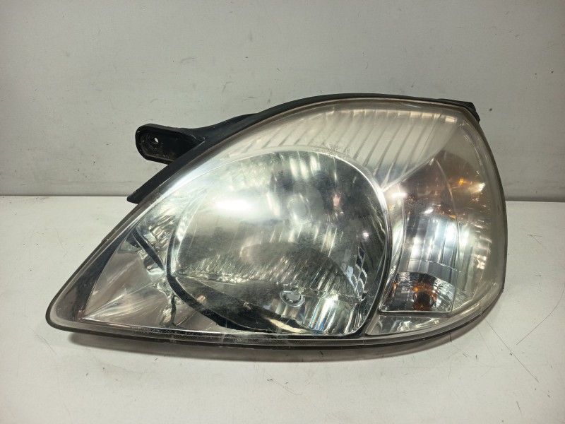 Recambio de faro izquierdo para kia rio i hatchback (dc) 1.3 referencia OEM IAM 92101FD011  