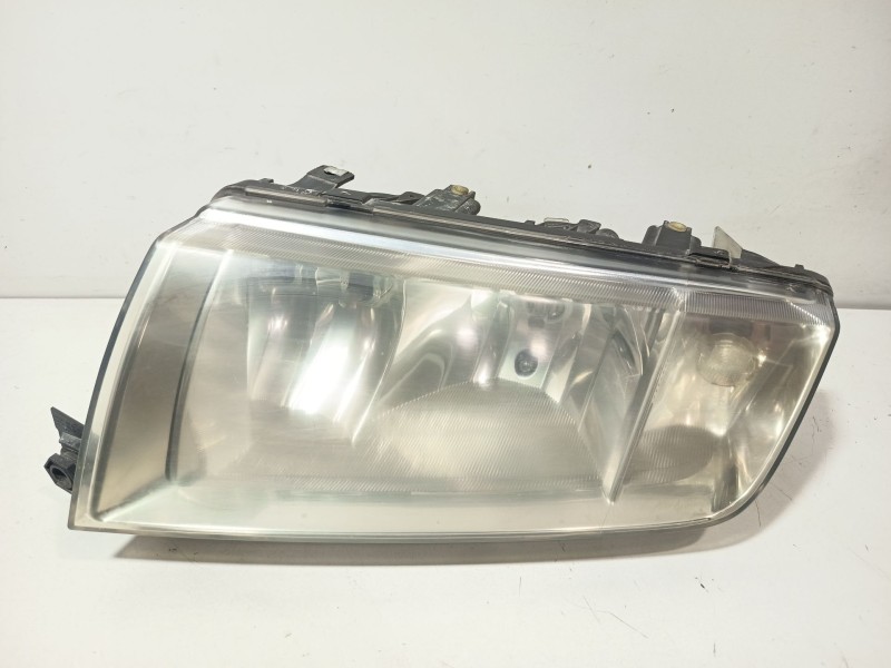 Recambio de faro izquierdo para skoda fabia i combi (6y5) 1.9 tdi referencia OEM IAM 6Y1941015AA  