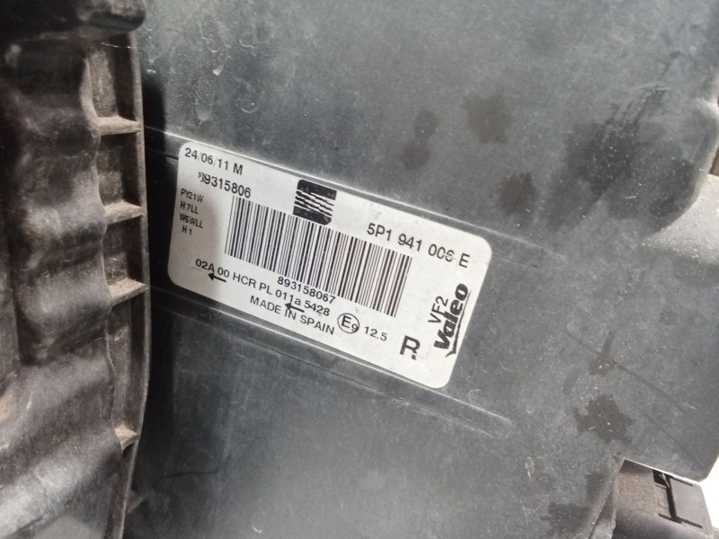 Recambio de faro derecho para seat leon (1p1) 1.9 tdi referencia OEM IAM 5P1941006E  