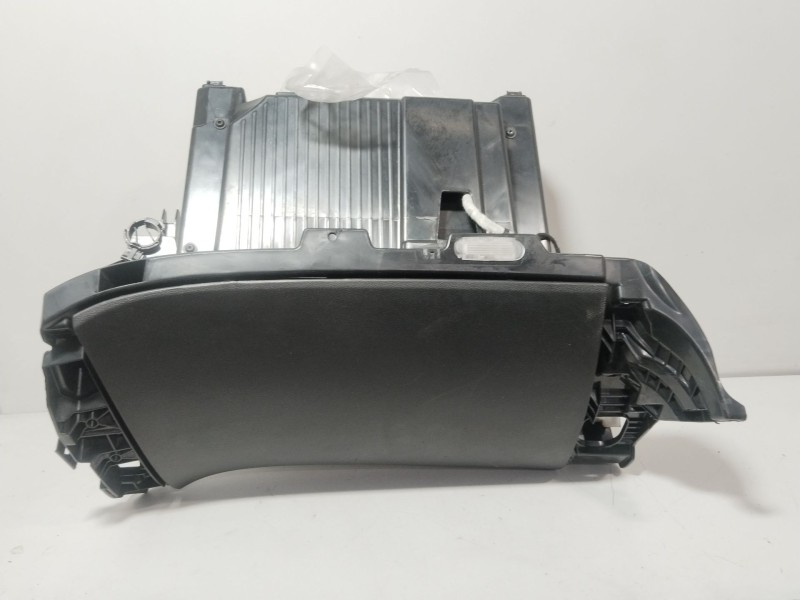 Recambio de guantera para renault grand scénic iv (r9_) 1.3 tce 160 referencia OEM IAM 682524355R  