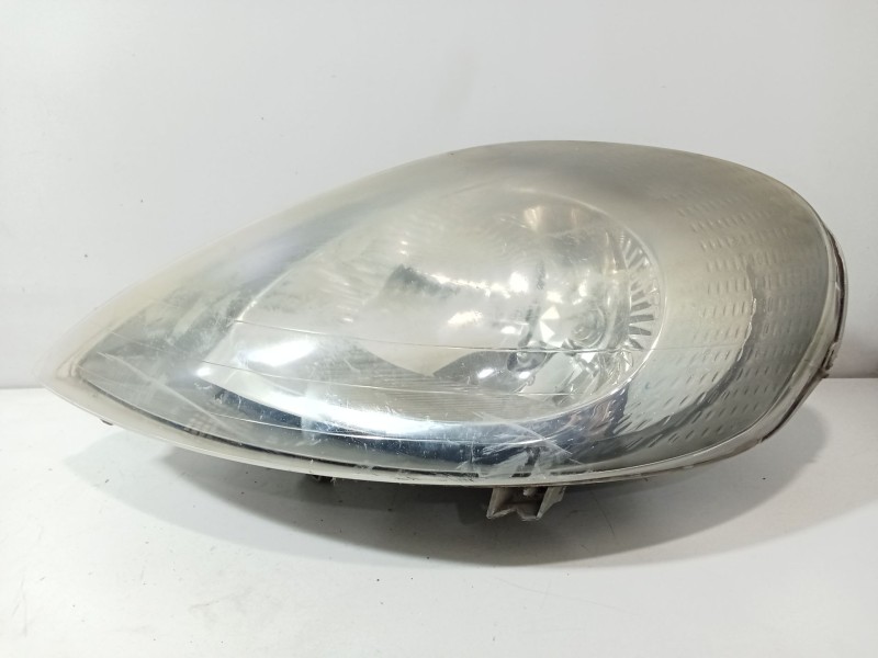 Recambio de faro izquierdo para opel vivaro a furgoneta (x83) 1.9 dti (f7) referencia OEM IAM 91165719  